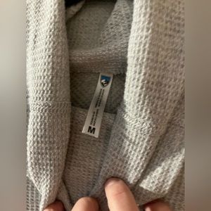 Kuhl Medium turtle neck sweater